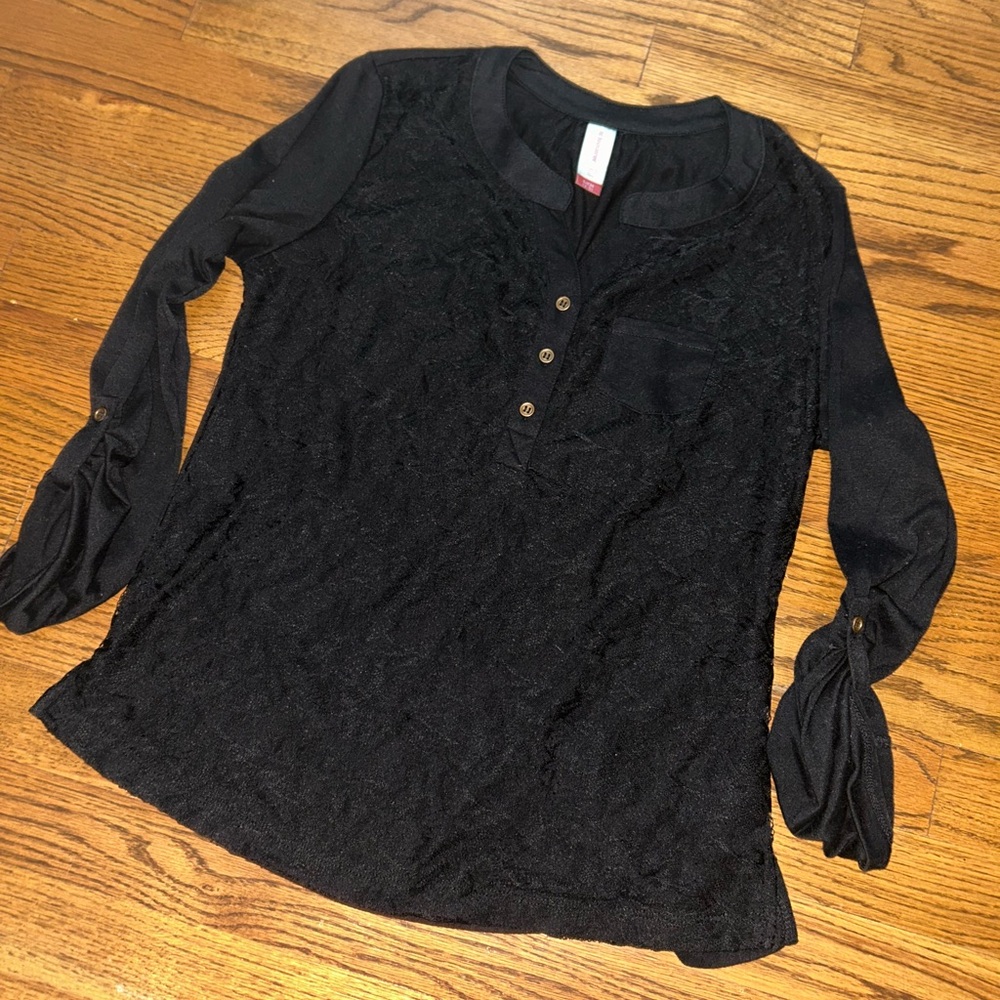 No Boundaries Black Textured Blouse